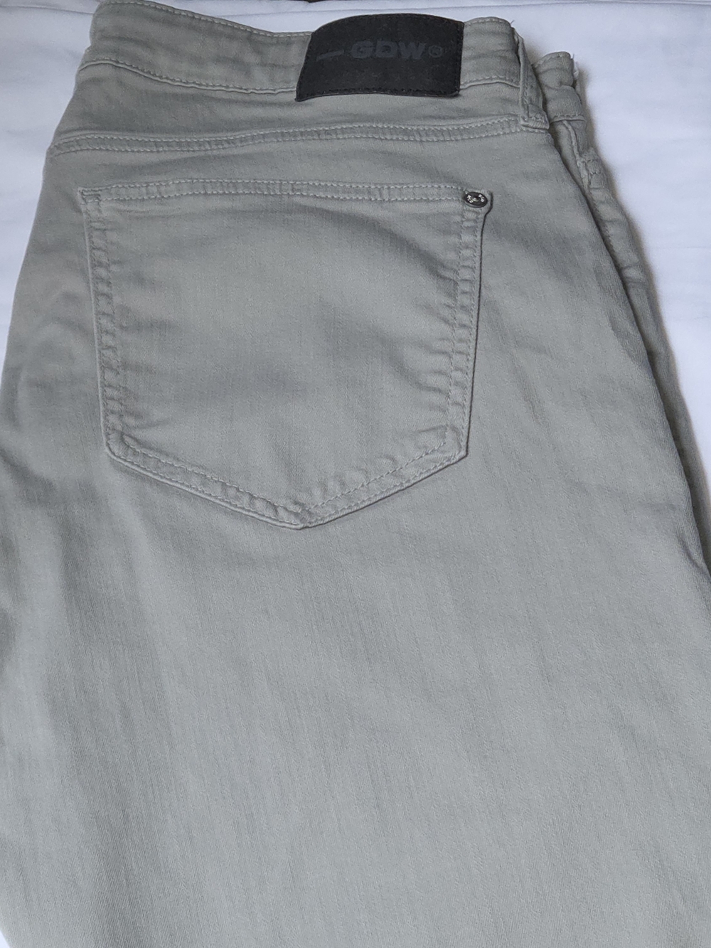 GDW Light Gray Slim Jeans 36x28 Excellent Condition